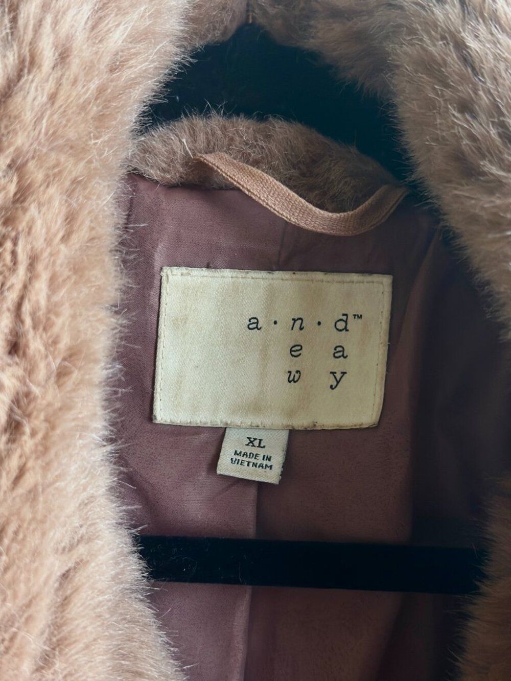 Pink Mauve Faux Fur Coat Oversized Y2K Coquette Dusty Rose L A New Day - Picture 4 of 4